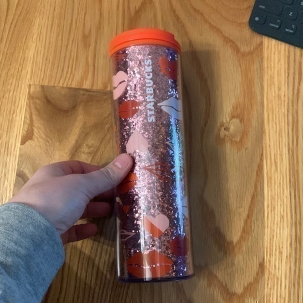 Starbucks red white and pink heart lips glitter Valentine’s Day Tumblr 2020